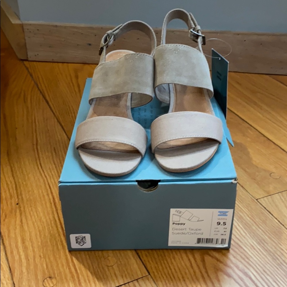 Tom’s poppy sandals